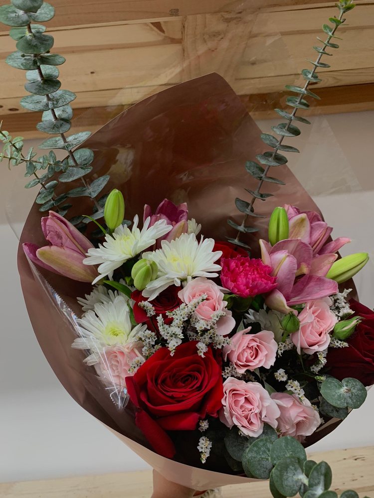 SISTER’S 54 Photos 19746 Sherman Way, California Florists Phone