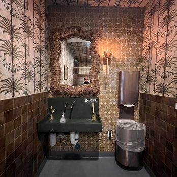 Mazra - Clean bathroom - Middle Eastern Near Me - San Bruno, California