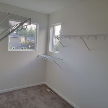 R-I Painting - Painters Near Me R-I Painting - Painters Near Me