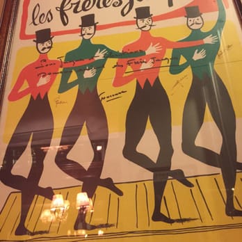 La Fontaine de Mars - Fun French posters - French Near Me - Paris, 75