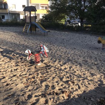 Spielplatz Einbahnstrasse - Playgrounds Near Me - Crimmitschau, SN