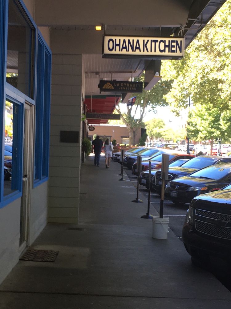 BURIEN RETAIL CENTER Updated May 2024 205 SW 152nd St, Burien