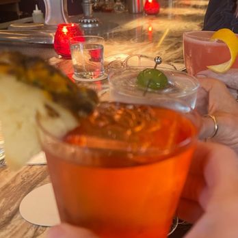 Lee's - Cocktail Bars Near Me - Houston, Texas