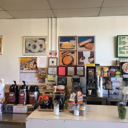 Peter Piper Donuts - Coffee, beverages, bit of the menu