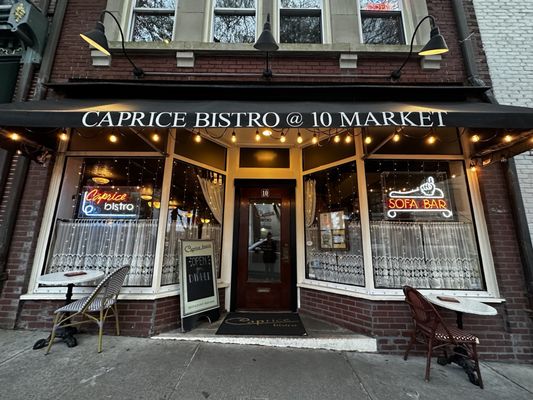 Caprice bistro by null