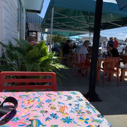 Meg's Grill - Outside dining, choice of shaded or sunny