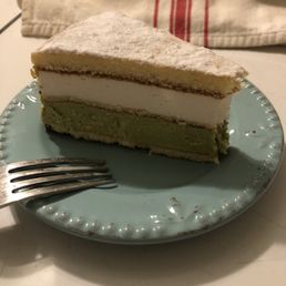 Pistachio Cake