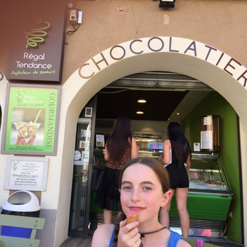 Regal Tendance - Chocolatiers & Shops Near Me - Orange, 84