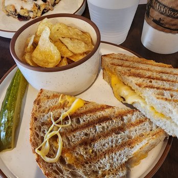Muddy Mo’s Coffee - Grilled cheese - Coffee & Tea Near Me - Yankton, South Dakota