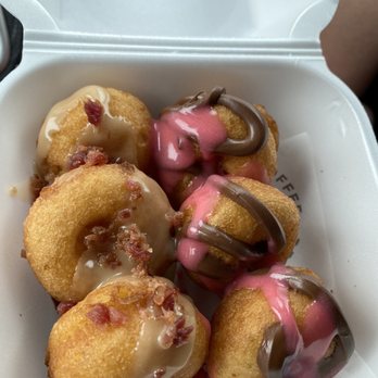 Sugar Llamas - Donuts Near Me - Tulsa, Oklahoma