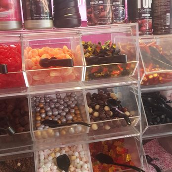 Yogo - Ice Cream & Frozen Yogurt Near Me - Aarhus