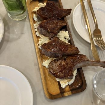 Mockingbird Bar + Garden - Lamb chops with goat cheese - Cocktail Bars Near Me - East Dundee, Illinois Mockingbird Bar + Garden - Lamb chops with goat cheese - Cocktail Bars Near Me - East Dundee, Illinois