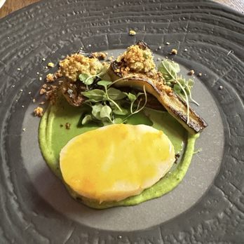 Sphère Restaurant - Orange fish - French Near Me - Paris