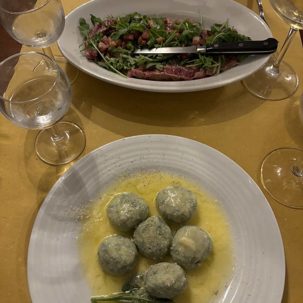 Ricotta and spinach dumplings and Florentine steak