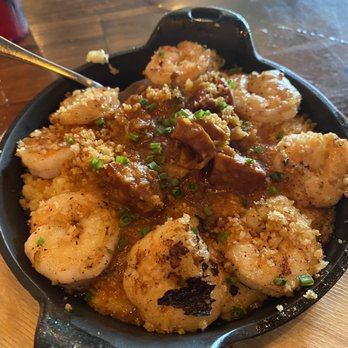 The Eagle Charlotte - Shrimp and grits - Southern Near Me - Charlotte, North Carolina