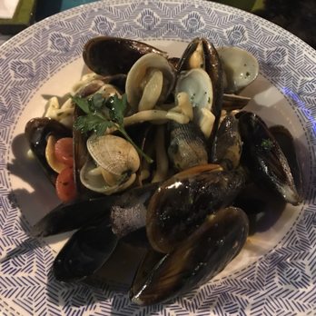 Ristorante Luce - Calm and mussels home made pasta - Italian Near Me - Bern, BE