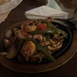 El Toreno Mexican Bar and Grill - Great place to eat.