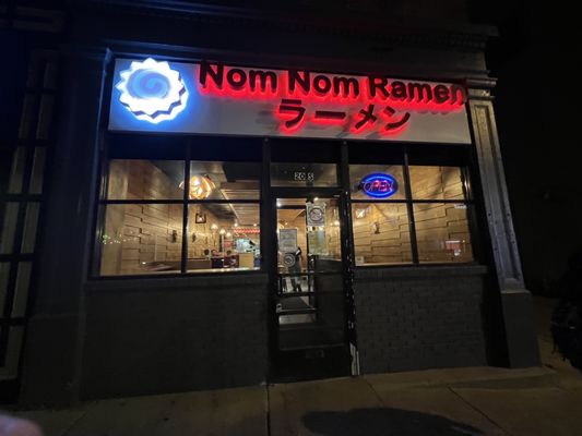 Nom Nom Ramen by null