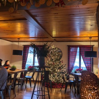 Bittersweet Cafe - Christmas - love the Buffalo plaid! - Cafes Near Me - Farmington, Pennsylvania Bittersweet Cafe - Christmas - love the Buffalo plaid! - Cafes Near Me - Farmington, Pennsylvania