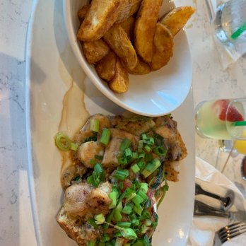 Another Broken Egg Cafe - POACHED EGG & shrimp ! - Breakfast & Brunch Near Me - Winter Park, Florida