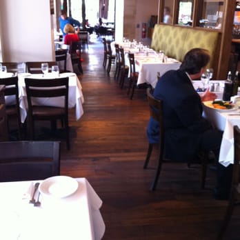 Trattoria Amici - inside the restaurant - Italian Near Me - Glendale, California Trattoria Amici - inside the restaurant - Italian Near Me - Glendale, California