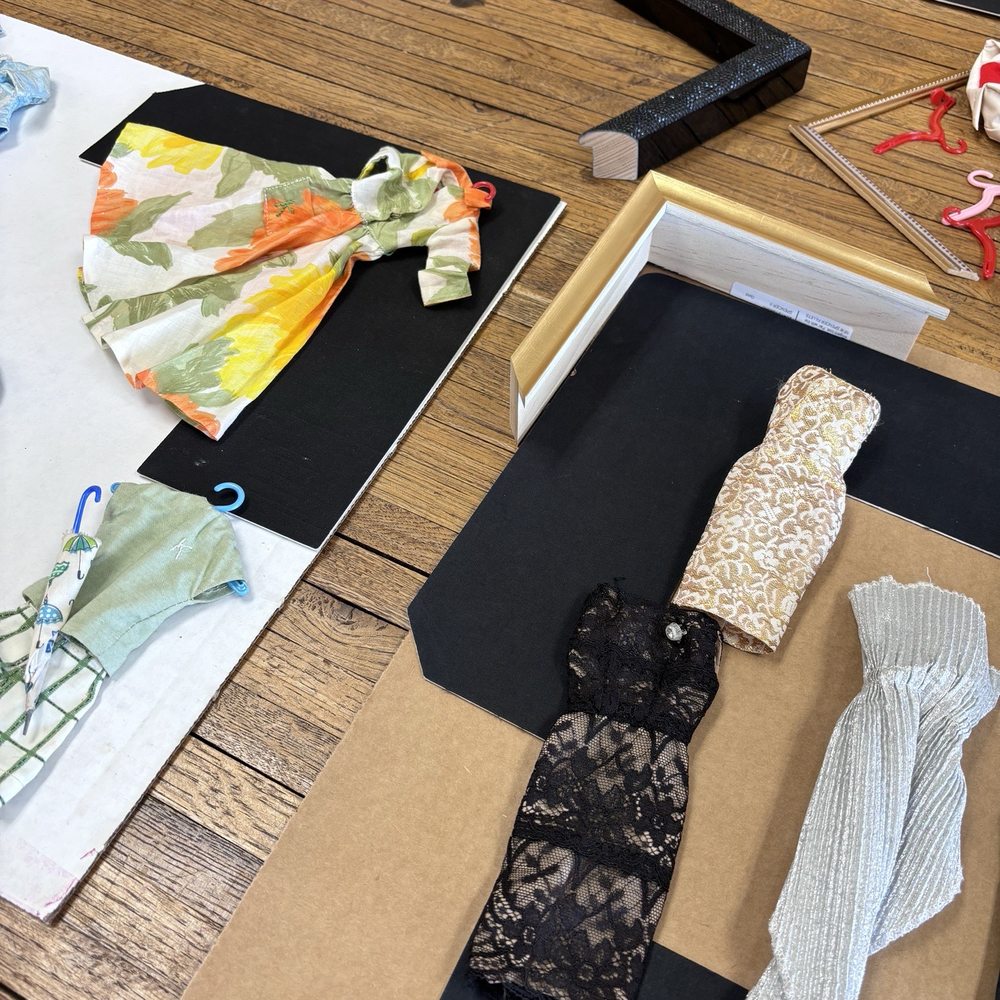 DuPage Framing Center - Choosing frames - Framing Near Me - Wheaton, Illinois
