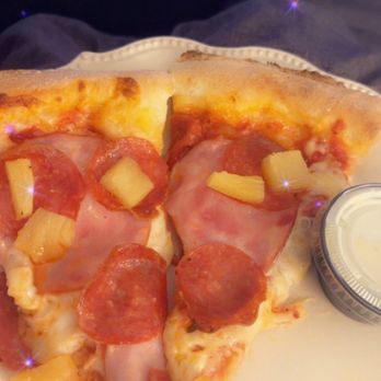 Coyote Pizzeria - Hawaiian with pepperoni and side of ranch - Pizza Near Me - Auburn, California