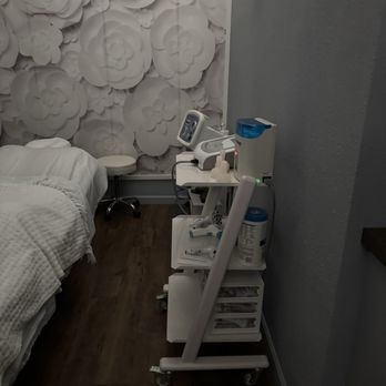 John Rowinski Massage & Lymphatic Therapy - Machine - Massage Therapy Near Me - Valencia, California John Rowinski Massage & Lymphatic Therapy - Machine - Massage Therapy Near Me - Valencia, California