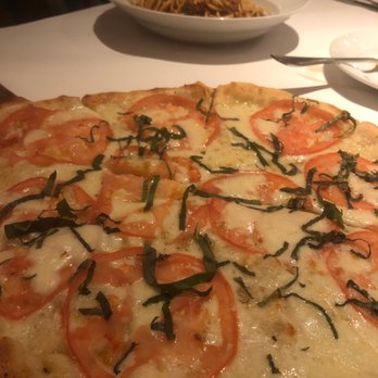 Bravo! Italian Kitchen - Pizza margherita and Spaghetti Bolognese - Italian Near Me - Lansing, Michigan