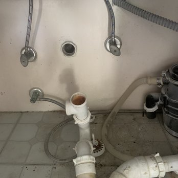 Granite World - Broken pipe in wall - Countertop Installation Near Me - Conroe, Texas
