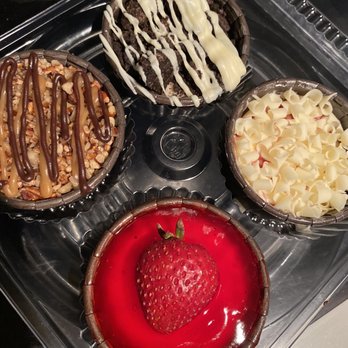 Molly's Cupcakes - Cheesecakes - Cupcakes Near Me - Chicago, Illinois Molly's Cupcakes - Cheesecakes - Cupcakes Near Me - Chicago, Illinois
