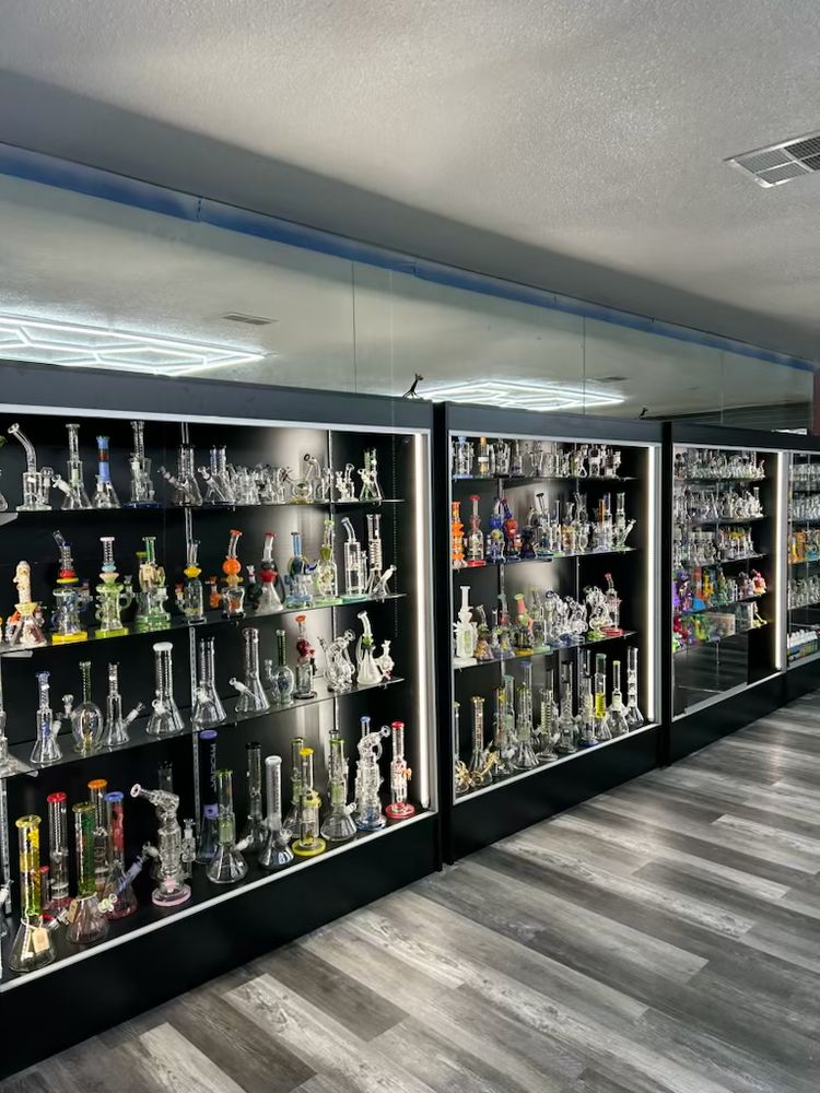 VAPE CITY Updated September 2024 3756 South Ave