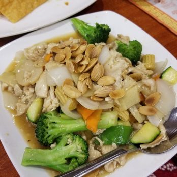 Four Seasons Chinese Restaurant - Dim Sum Near Me - Clovis, California Four Seasons Chinese Restaurant - Dim Sum Near Me - Clovis, California