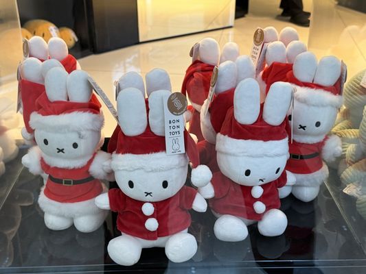 DFS Los Angeles International Airport by null