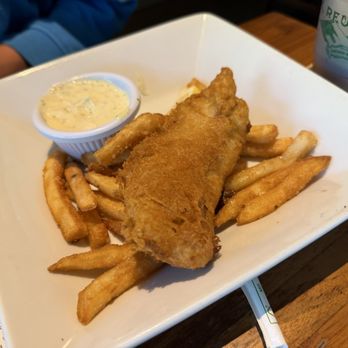Sierra Nevada Taproom & Restaurant - Fish & Chips - kids menu - Breweries Near Me - Chico, California Sierra Nevada Taproom & Restaurant - Fish & Chips - kids menu - Breweries Near Me - Chico, California