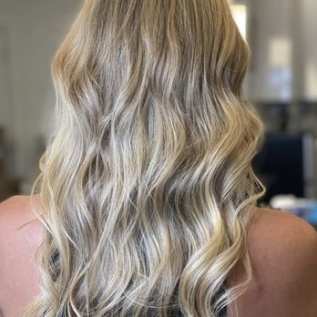 Albert Amin - Two tone blonde on blonde color! Done by Albert! Please schedule your next appointment with Albert now! - Hair Stylists Near Me - New York, New York Albert Amin - Two tone blonde on blonde color! Done by Albert! Please schedule your next appointment with Albert now! - Hair Stylists Near Me - New York, New York