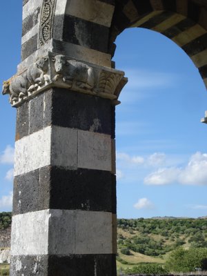 Church of the Holy Trinity Saccargia by null