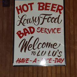 Lula's Tavern - Don't go for customer service lol