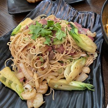 Dumpling Day - Special Sauce With Beef and Shrimp Chow Mein - Chinese Near Me - Richmond, California