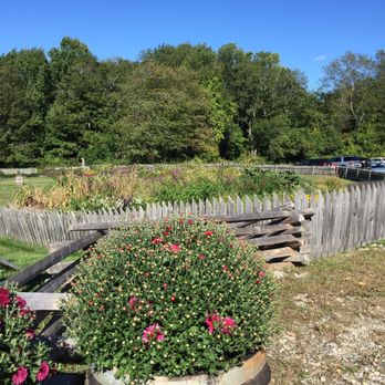 Sharpe Hill Vineyard - Beautiful grounds - Wineries Near Me - Pomfret, Connecticut