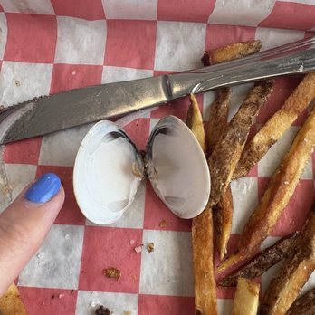 SMacnally’s - Served my father pocket clams. Ones you would throw away if you caught it yourself. - Seafood Near Me - Supply, North Carolina SMacnally’s - Served my father pocket clams. Ones you would throw away if you caught it yourself. - Seafood Near Me - Supply, North Carolina