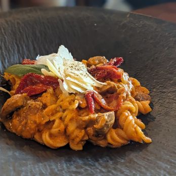 Bellona Kitchen - Vegetarian Near Me - Toronto, Ontario