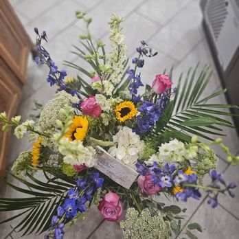 Allan's Flowers & More - So pretty - Florists Near Me - Prescott, Arizona Allan's Flowers & More - So pretty - Florists Near Me - Prescott, Arizona
