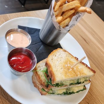 High Bank Distillery - Grilled cheese - American Near Me - Westerville, Ohio High Bank Distillery - Grilled cheese - American Near Me - Westerville, Ohio