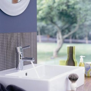 Fenwick Bath - a bathroom sink with a soap dispenser - General Contractors Near Me - Victoria, British Columbia Fenwick Bath - a bathroom sink with a soap dispenser - General Contractors Near Me - Victoria, British Columbia