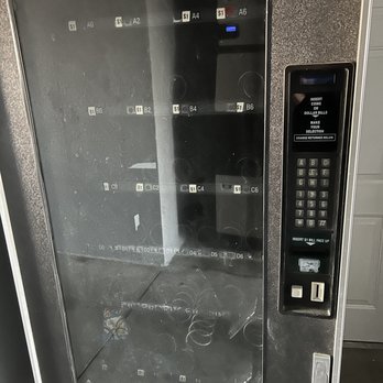 Baymont by Wyndham Crestview - Empty vending - Hotels Near Me - Crestview, Florida
