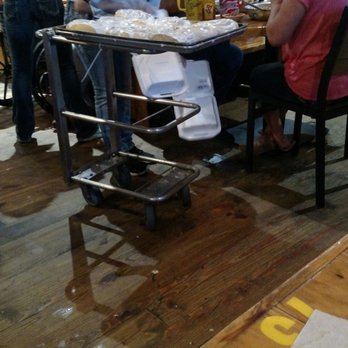 Lamberts Cafe - American Near Me - Sikeston, Missouri