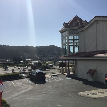 Pacifica Beach Hotel - Towels are limited, Breakfast area is one folding table. Floors dirty, ice machine  broken No room service. Shower is tiny. Loud freeway. - Hotels Near Me - Pacifica, California
