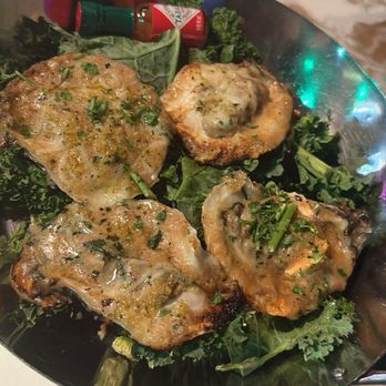 Sunrize Cafe - Grilled oyster Rockefeller they were really really tasty, but they were very tiny - Soul Food Near Me - Calumet City, Illinois