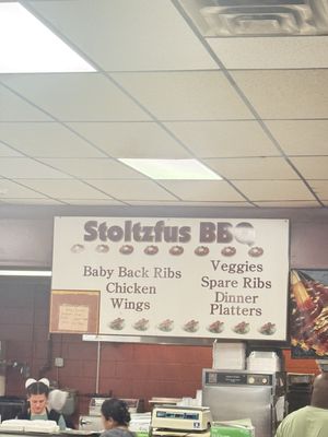 The Amish at Columbus Market by null